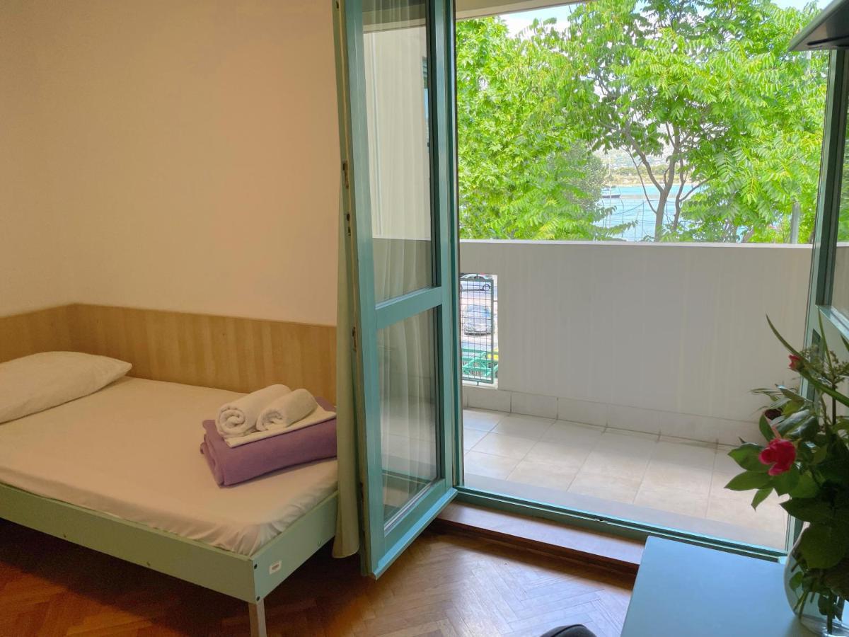 Hostel Spinut Split Exterior photo