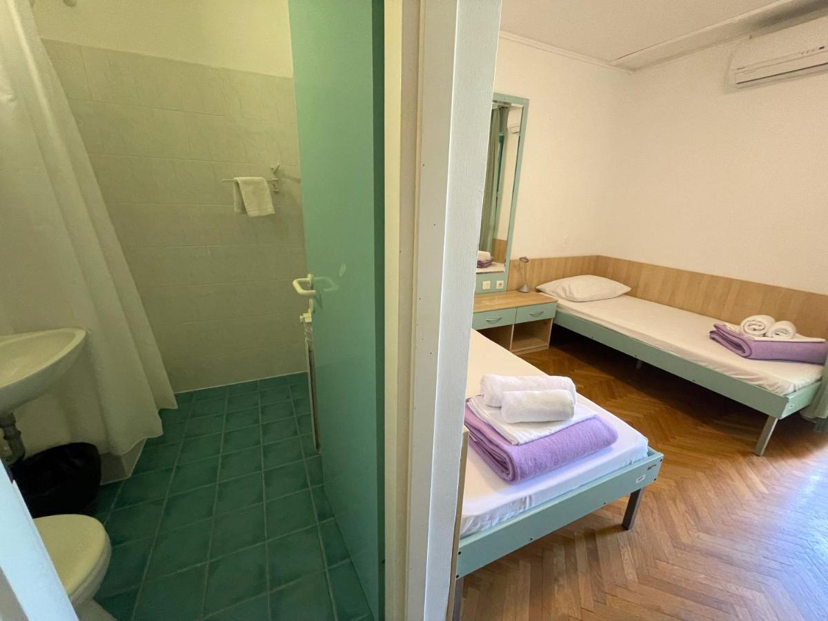 Hostel Spinut Split Exterior photo
