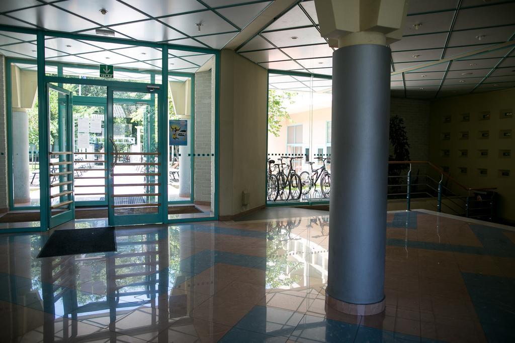 Hostel Spinut Split Exterior photo